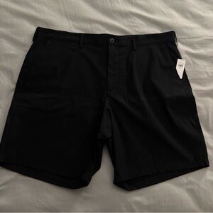 Gap Fit 9" Tech Moisture Wicking Stretch Shorts Men’s Size 40 - Black